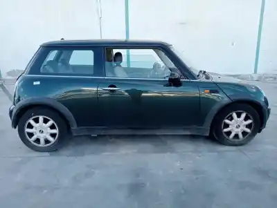 Veículo de Sucata mini mini (r50,r53) cooper do ano 2002 alimentado w10b16a
