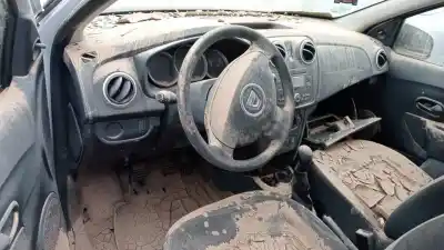 Veicolo di demolizione dacia sandero ambiance dell'anno 2015 alimentato d4f732