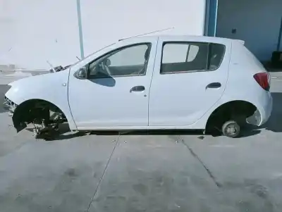 Veicolo di demolizione dacia sandero ambiance dell'anno 2015 alimentato d4f732