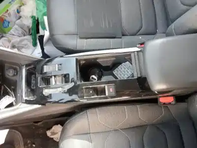 Veicolo di demolizione citroen c4 berlina feel pack dell'anno 2021 alimentato yh01