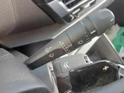 Veicolo di demolizione citroen c4 berlina feel pack dell'anno 2021 alimentato yh01