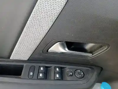 Veicolo di demolizione citroen c4 berlina feel pack dell'anno 2021 alimentato yh01