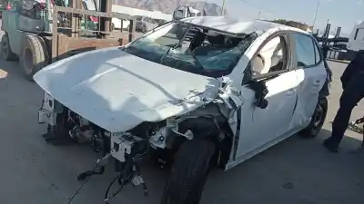 Veículo de Sucata opel corsa f design & tech do ano 2024 alimentado hm05