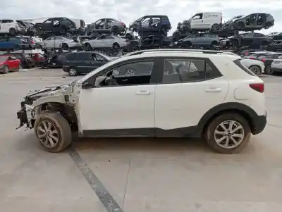 Scrapping Vehicle kia stonic (ybcuv) business of the year 2020 powered 