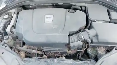 Veicolo di demolizione volvo xc60 kinetic 2wd dell'anno 2010 alimentato d5244t14