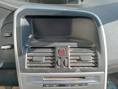 Veicolo di demolizione volvo xc60 kinetic 2wd dell'anno 2010 alimentato d5244t14