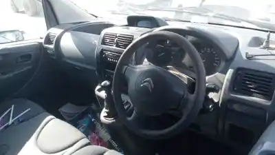 Veicolo di demolizione citroen jumpy combi confort xl dell'anno 2014 alimentato 