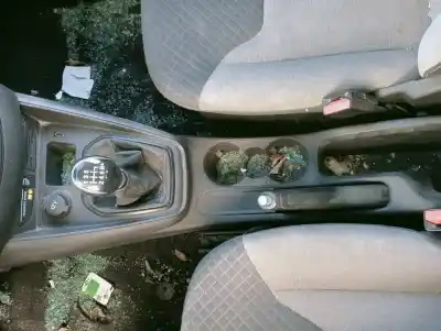 Veicolo di demolizione ford transit courier ambiente dell'anno 2018 alimentato xxcc