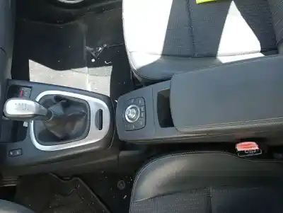 Здавання транспортного засобу renault scenic iii bose edition року 2012 потужний k9k n8