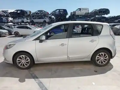 Здавання транспортного засобу renault scenic iii bose edition року 2012 потужний k9k n8