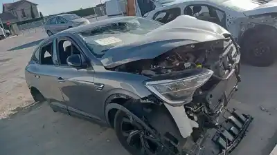 Veículo de Sucata renault arkana rs line do ano 2024 alimentado h5he4