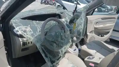 Veículo de Sucata renault scenic iii grand dynamique do ano 2009 alimentado f9qp872