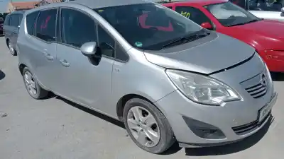 Veículo de Sucata opel meriva b enjoy do ano 2011 alimentado a14xer