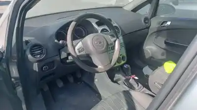 Здавання транспортного засобу opel corsa d corsavan року 2010 потужний z13dtj