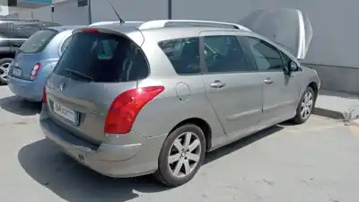 Veículo de Sucata peugeot 308 access do ano 2011 alimentado 9h05