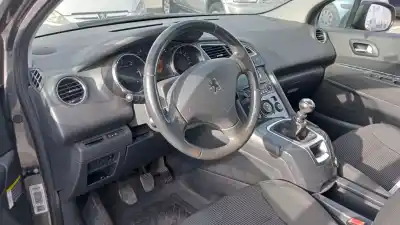 Veículo de Sucata peugeot 5008 premium do ano 2010 alimentado rhedw10cted4