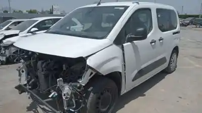 Veículo de Sucata opel combo life edition do ano 2022 alimentado yh01