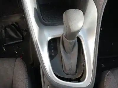 Veículo de Sucata toyota yaris (xp21) hybrid style do ano 2024 alimentado 