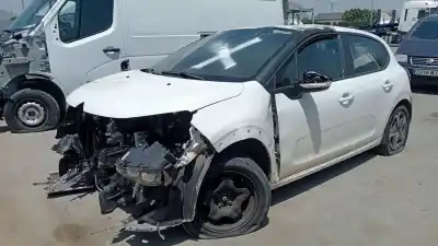 Veicolo di demolizione citroen c3 live dell'anno 2024 alimentato yh01