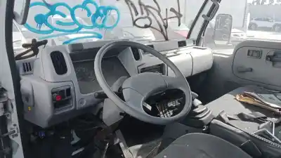 Veicolo di demolizione nissan cabstar e cabina simple cabina individual dell'anno 2000 alimentato 