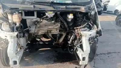 Veículo de Sucata peugeot boxer combi 330 l1h1 active blue-hdi 120 do ano 2020 alimentado 4h03