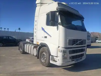 Здавання транспортного засобу volvo fh 12 d12d460ec01 року 2002 потужний d12d460 ec01