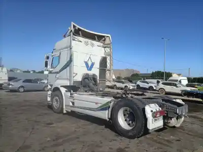 Veículo de Sucata renault premium distribution fas 4x2 cabina larga do ano 2007 alimentado dxi11 450