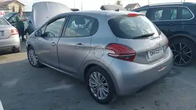 Veículo de Sucata peugeot 208 active do ano 2019 alimentado 