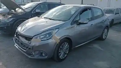 Veículo de Sucata peugeot 208 active do ano 2019 alimentado 