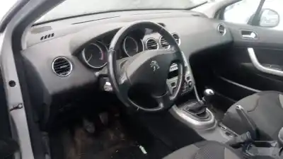 Veículo de Sucata peugeot 308 active do ano 2012 alimentado 9h05