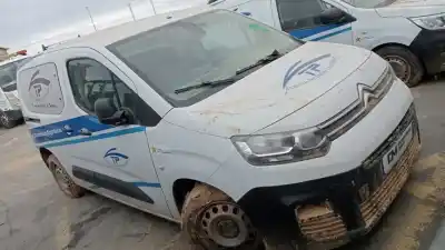 Veicolo di demolizione citroen berlingo feel m dell'anno 2023 alimentato 