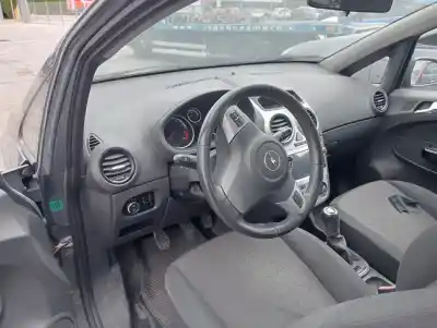 Здавання транспортного засобу opel corsa d cosmo року 2013 потужний a12xer