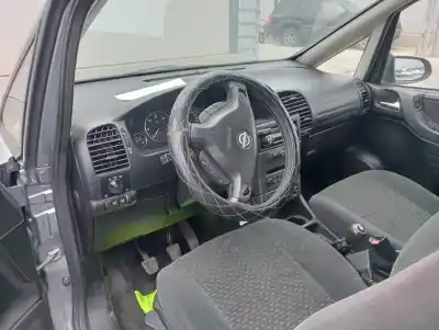 Veículo de Sucata opel zafira a elegance do ano 2003 alimentado y20dth