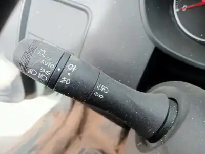 Veículo de Sucata dacia duster ii expression do ano 2023 alimentado h5hb490