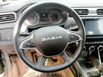 Veículo de Sucata dacia duster ii expression do ano 2023 alimentado h5hb490