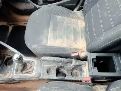 Veículo de Sucata dacia duster ii expression do ano 2023 alimentado h5hb490