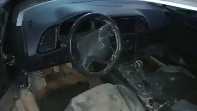 Veicolo di demolizione seat leon st (5f8) fr dell'anno 2019 alimentato dad