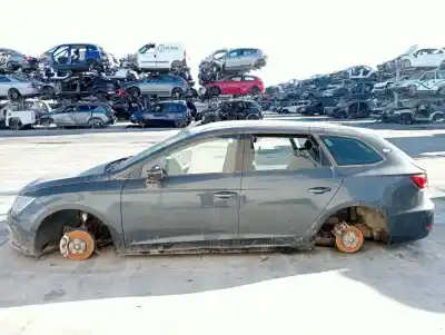 Veicolo di demolizione seat leon st (5f8) fr dell'anno 2019 alimentato dad