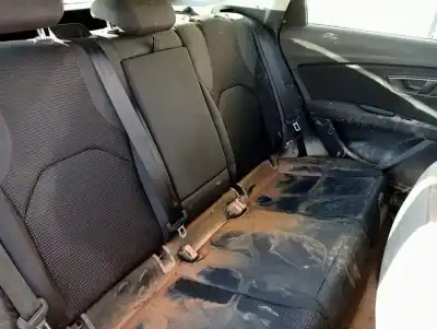 Veicolo di demolizione seat leon st (5f8) fr dell'anno 2019 alimentato dad