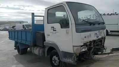Veicolo di demolizione nissan cabstar e cabina simple cabina individual dell'anno 2001 alimentato bd30d