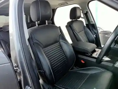 Veículo de Sucata land rover discovery 5 td6 hse do ano 2017 alimentado 