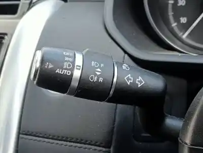 Veículo de Sucata land rover discovery 5 td6 hse do ano 2017 alimentado 