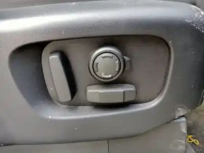 Veículo de Sucata land rover discovery 5 td6 hse do ano 2017 alimentado 