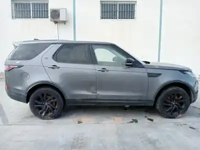 Veículo de Sucata land rover discovery 5 td6 hse do ano 2017 alimentado 