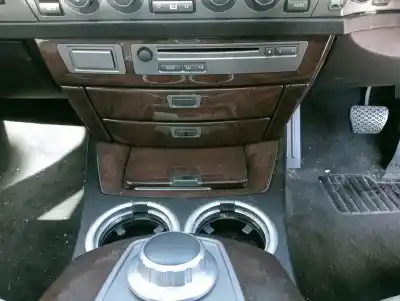 Veículo de Sucata bmw serie 7 (e65/e66) 730ld do ano 2005 alimentado n57n306d2