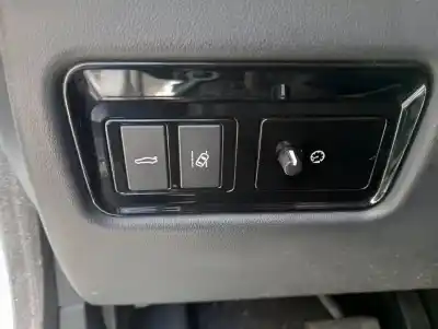 Scrapping Vehicle jaguar xe portfolio of the year 2017 powered 