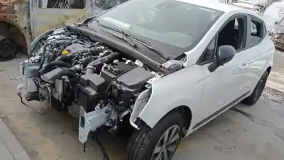 Scrapping Vehicle renault clio v equilibre of the year 2023 powered k9ku8