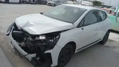 Scrapping Vehicle renault clio v evolution of the year 2024 powered k9ku8