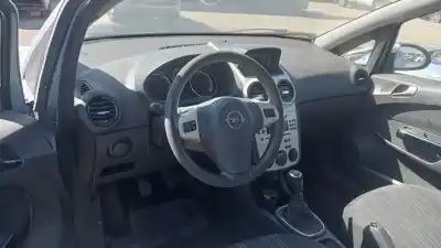 Здавання транспортного засобу opel corsa d catch me року 2008 потужний z12xep