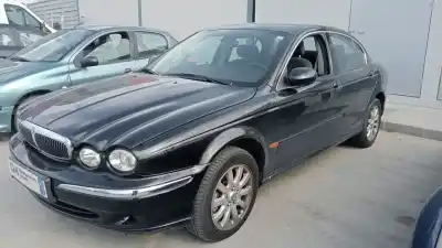 Veículo de Sucata jaguar x-type 2.5 v6 do ano 2001 alimentado g/xb